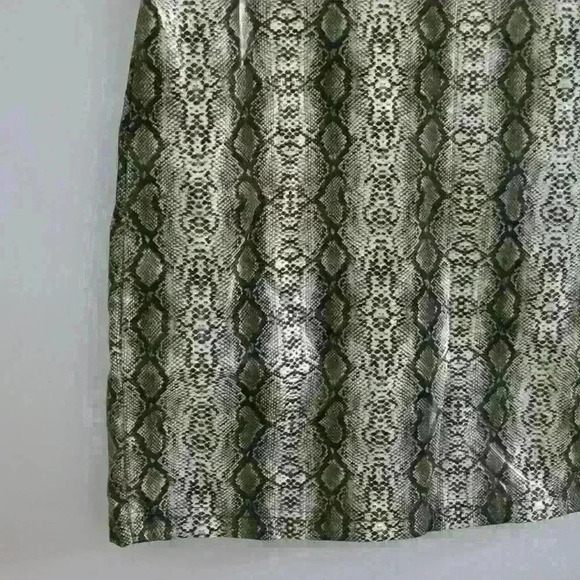 RAMISU | Women's Snake Print Faux Leather Slim High Waisted Mini  Skirt - Picture 5 of 8